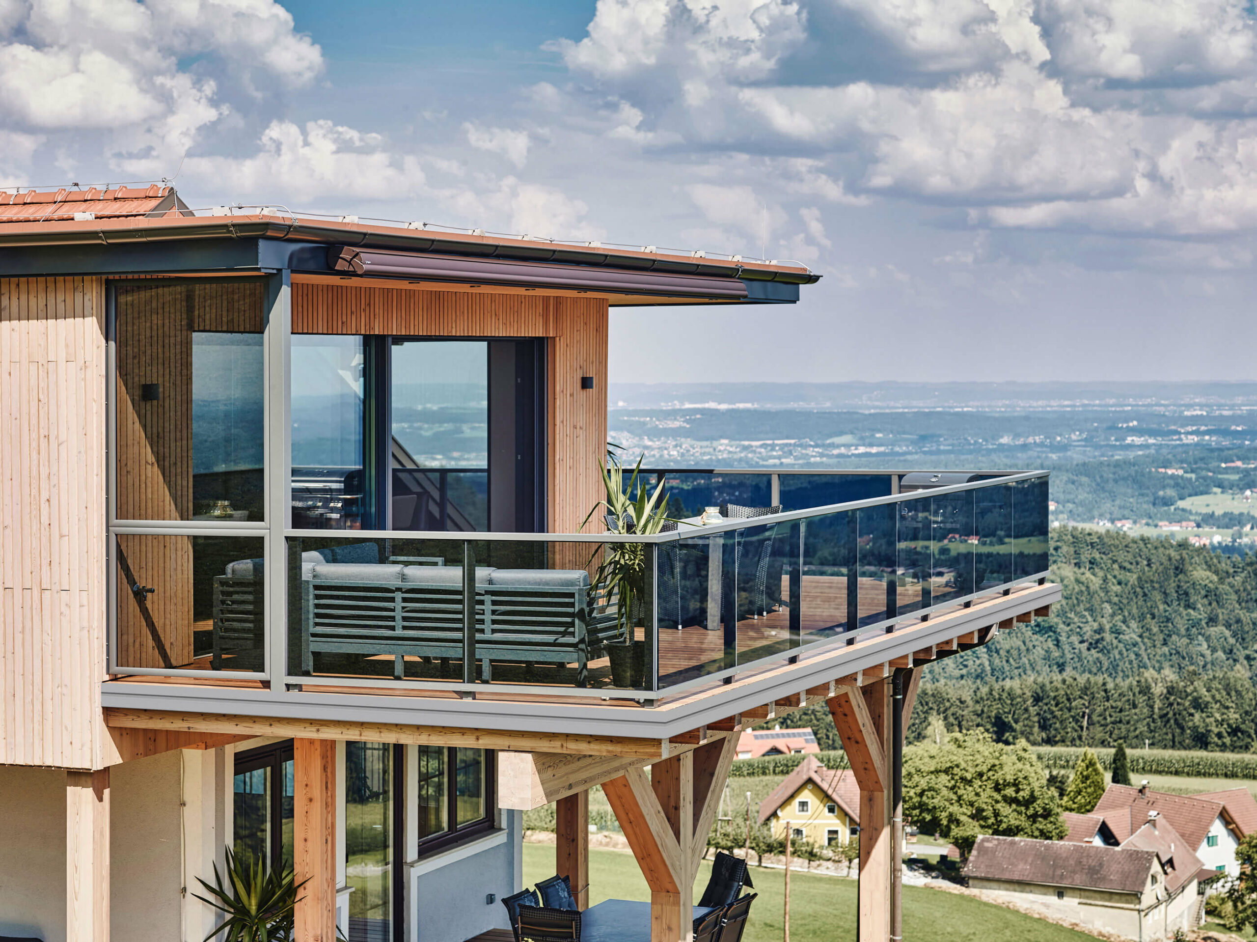 Mit Durchblick! Glasbalkone von Leeb