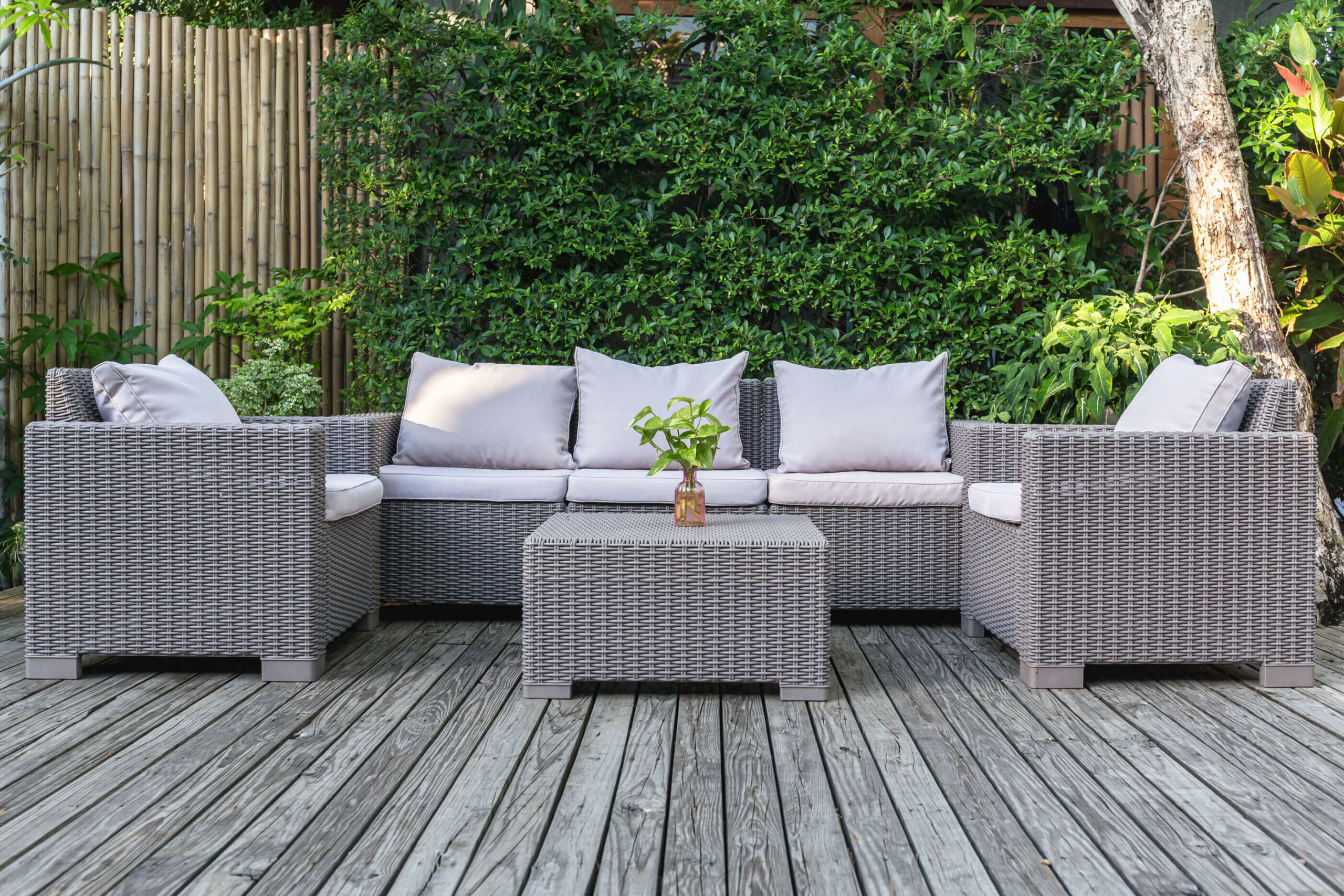 Der Fleck muss weg – Outdoor-Kissen schonend reinigen